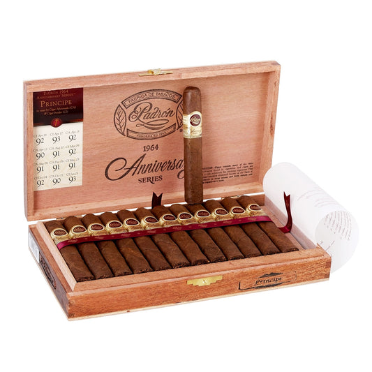 Padron 1964 Anniversary Principe - Petit Corona Natural image 0