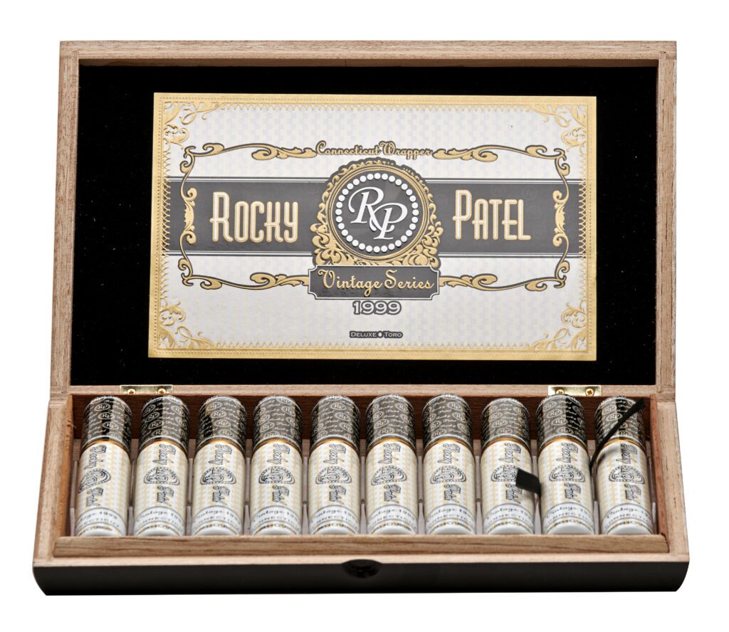 Rocky Patel Vintage 1999 Deluxe Toro 6x50 Tubo image 0